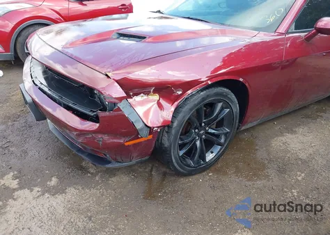 2017 Dodge Challenger Sxt Plus z USA, uszkodzony, nr VIN 2C3CDZAG5HH659561